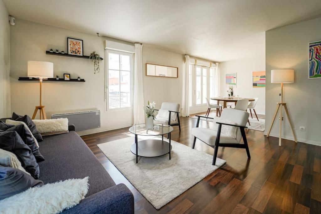 Magical Residence, Le Cour Royal Near Disneyland Paris, Just 5 Min Away ! Chessy (Seine-et-Marne)